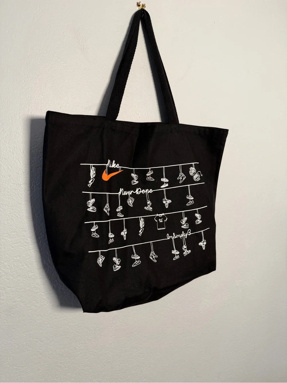 Nike spacious tote